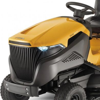 Трактор садовый  Estate7102W